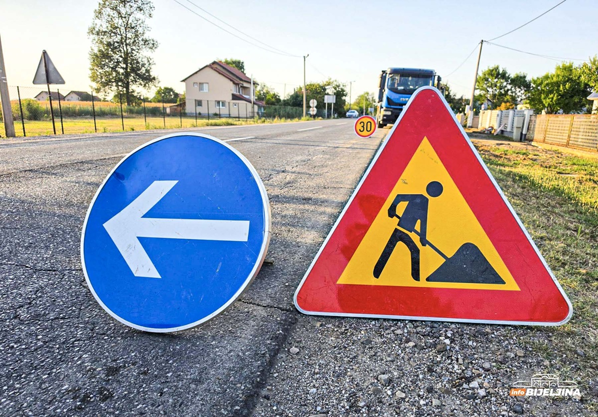 Stanje na putevima: Radovi i klizišta usporavaju saobraćaj, na granicama zadržavanja do 30 minuta
