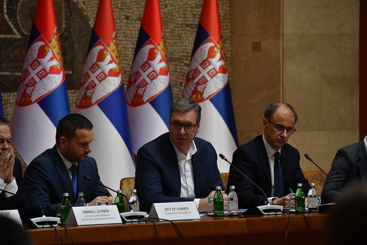 Srbija traži rješenje za NIS, ako treba ponudiće i veću cijenu