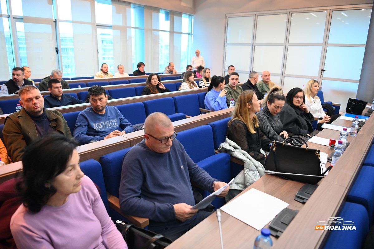 U Bijeljini potpisani ugovori po programima zapošljavanja i samozapošljavanja za 2025. godinu