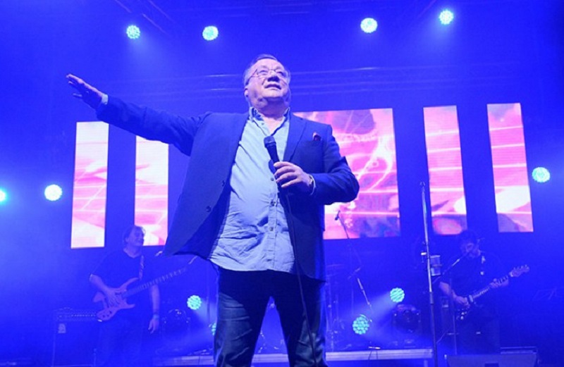 Halid Bešlić oduševio Ljubušake, koncert otvoren pjesmom 