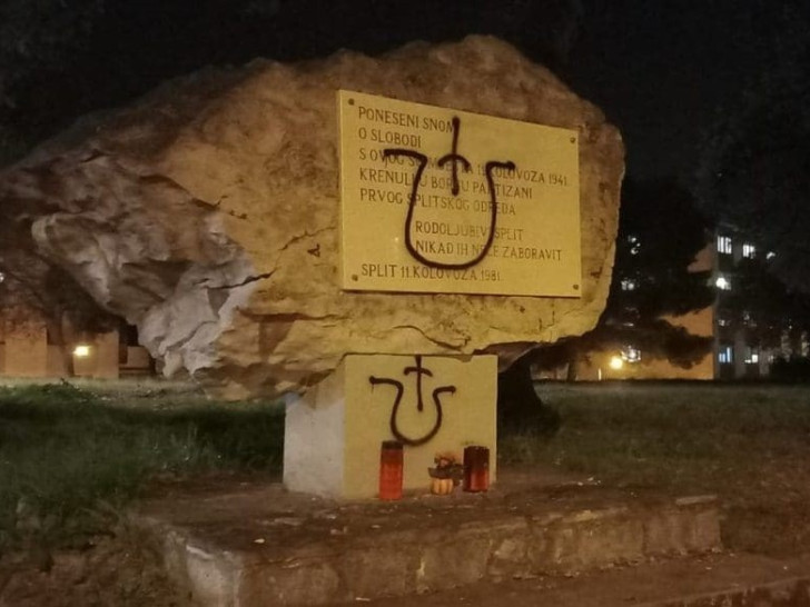 Ustaška slova na spomen-ploči splitskim partizanima