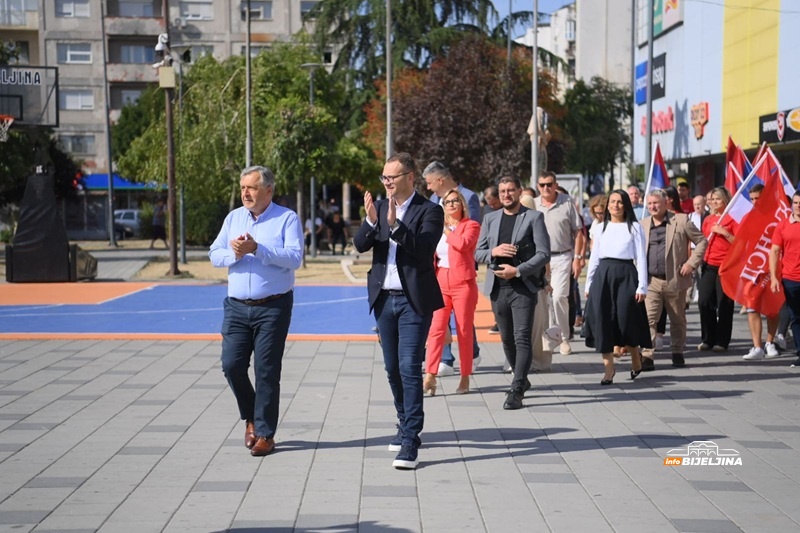 Gradski odbor SNSD Bijeljina počeo kampanju (FOTO)