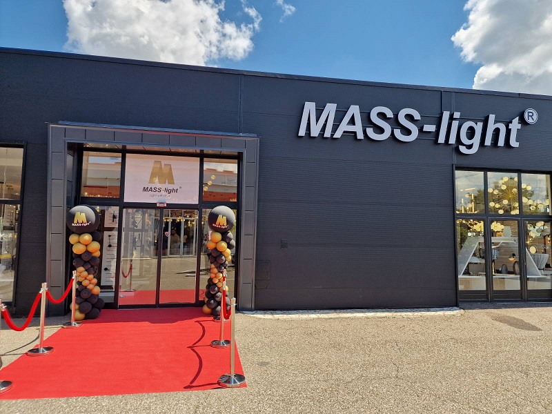 Otvoren najveći salon rasvjete „Mass-light“ – Evropa je u Bijeljini! (FOTO)