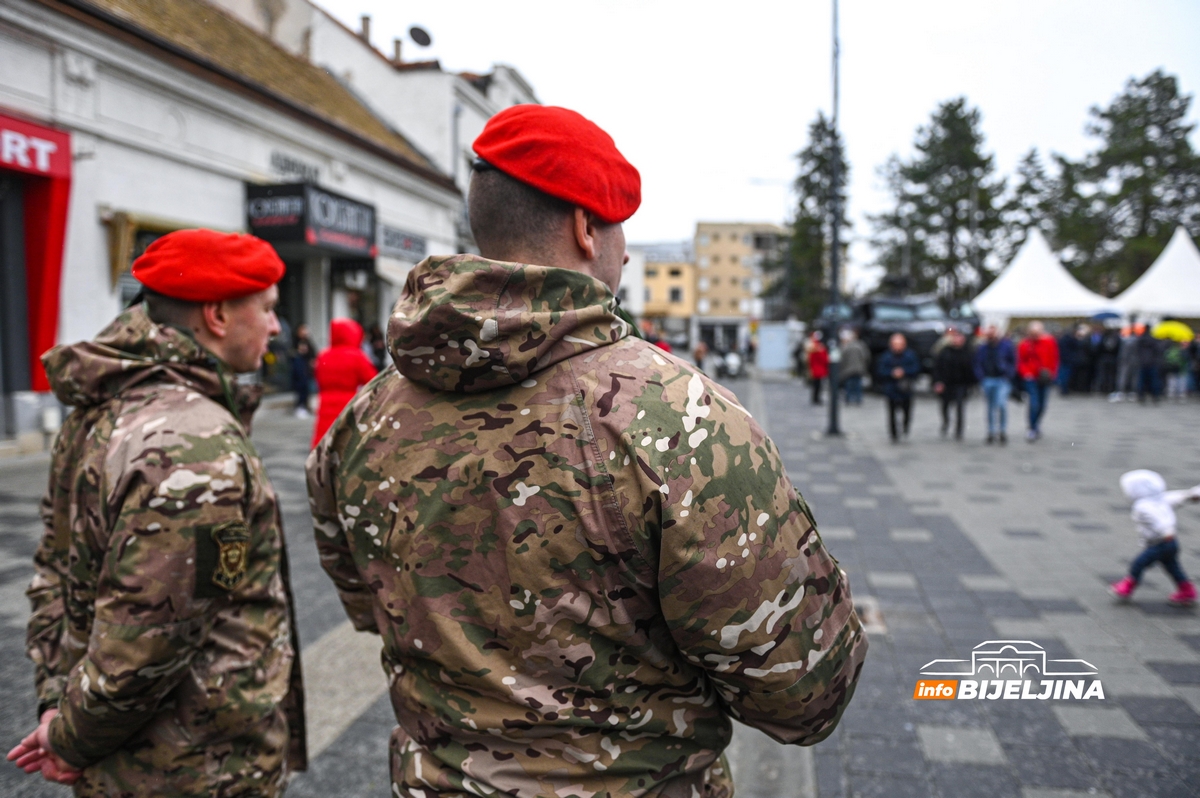 Lukač u posjeti Bijeljini: Moramo da ulažemo u Policiju i našu bezbjednost (FOTO)
