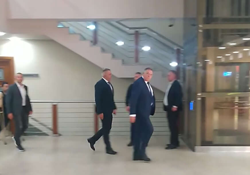 Dodik i Minić ODRŽALI SASTANAK U 4 OKA u restoranu parlamenta Srpske
