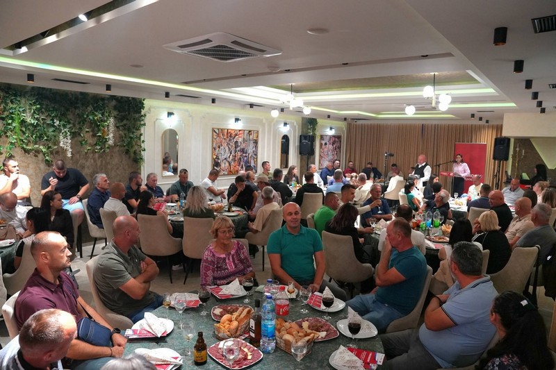 Socijalisti održali tribinu u Patkovači: Nastavljamo da radimo i gradimo, složno za Srpsku (FOTO, VIDEO)