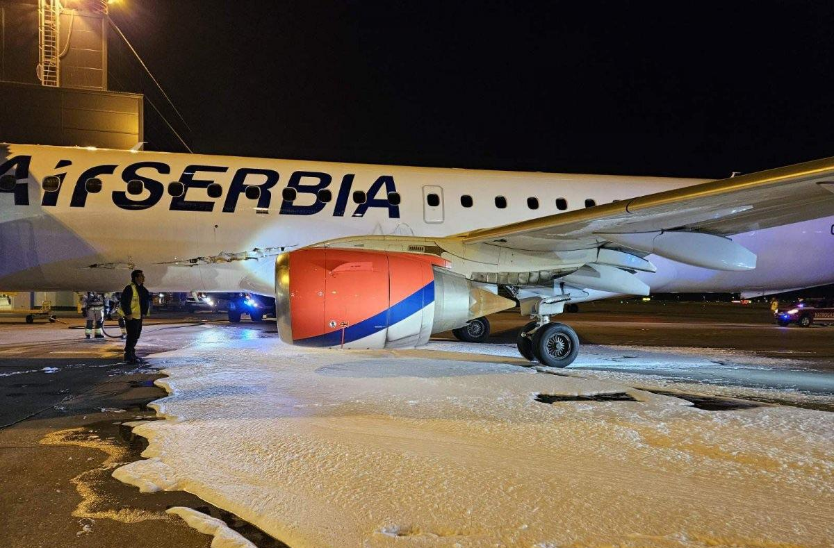 Avion oštećen prilikom polijetanja, Er Srbija tvrdi da nije bilo opasnosti za putnike (FOTO)