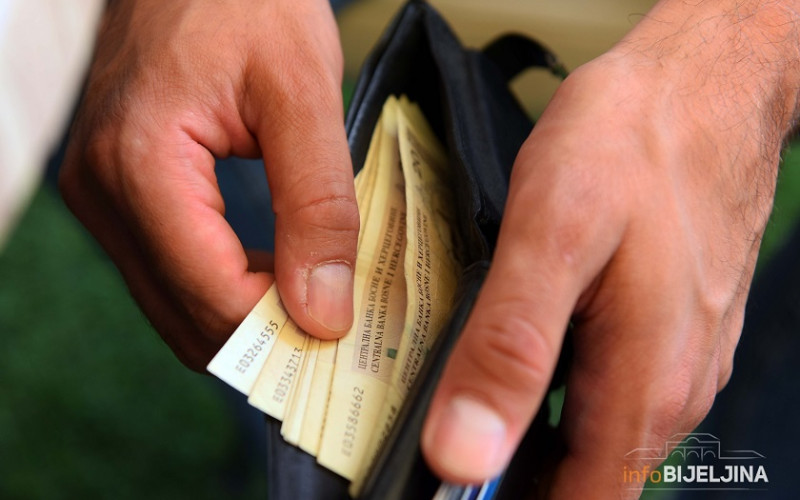 Prosječna januarska plata u RS iznosila 962 KM