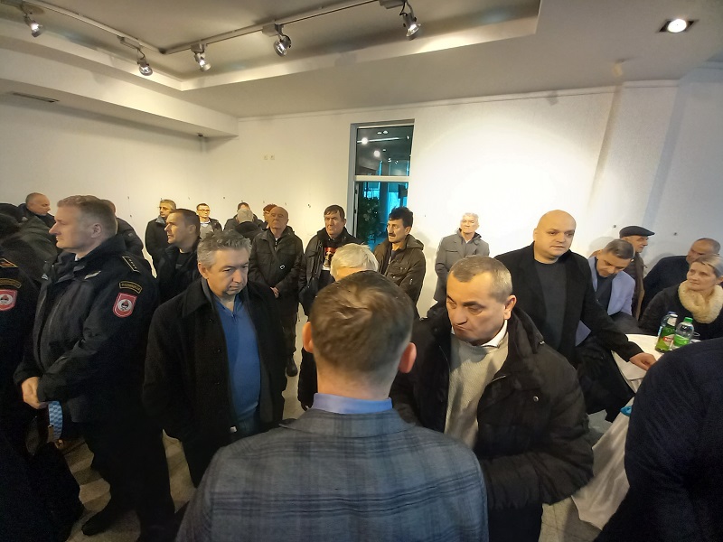 Bijeljina: Položeni vijenci povodom Dana Republike, Grad organizovao svečeni prijem (FOTO)