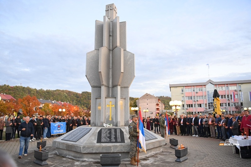 Odata počast poginulim borcima u okviru obilježavanja Svete Petke u Ugljeviku (FOTO)