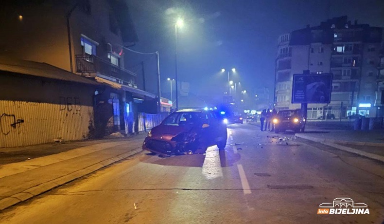 Sudar dva auta u Bijeljini, Ulica Živojina Mišića zatvorena za saobraćaj (FOTO)