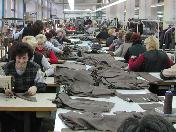 Ima posla i narudžbi, ali nema ljudi: Tekstilna industrija u Srpskoj na prekretnici