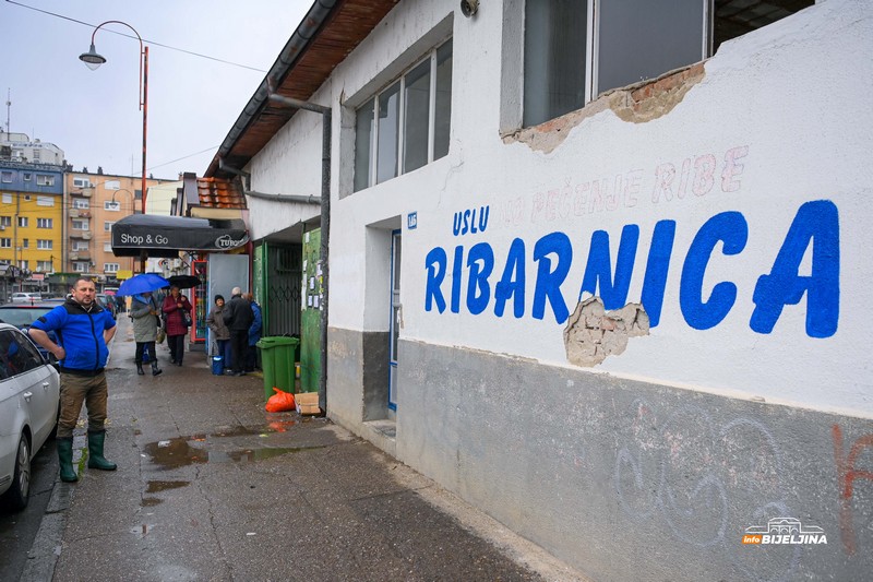 Počeo božićni post: Provjerili smo cijene ribe u Bijeljini (FOTO)