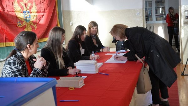 Predsjednički izbori u Crnoj Gori: DO 18.00 ČASOVA GLASALO 56,6 ODSTO BIRAČA