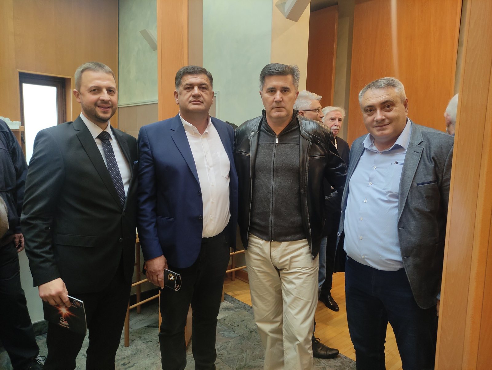 Predstavnici Lopara na otvaranju ratne izložbe u Beogradu 