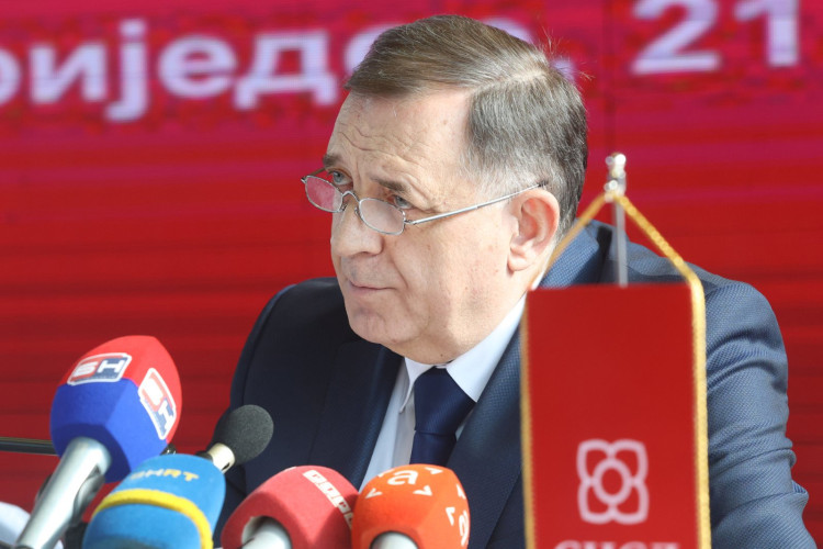 Dodik najavio veliki miting u utorak, u planu stalno zasjedanje Parlamenta Srpske
