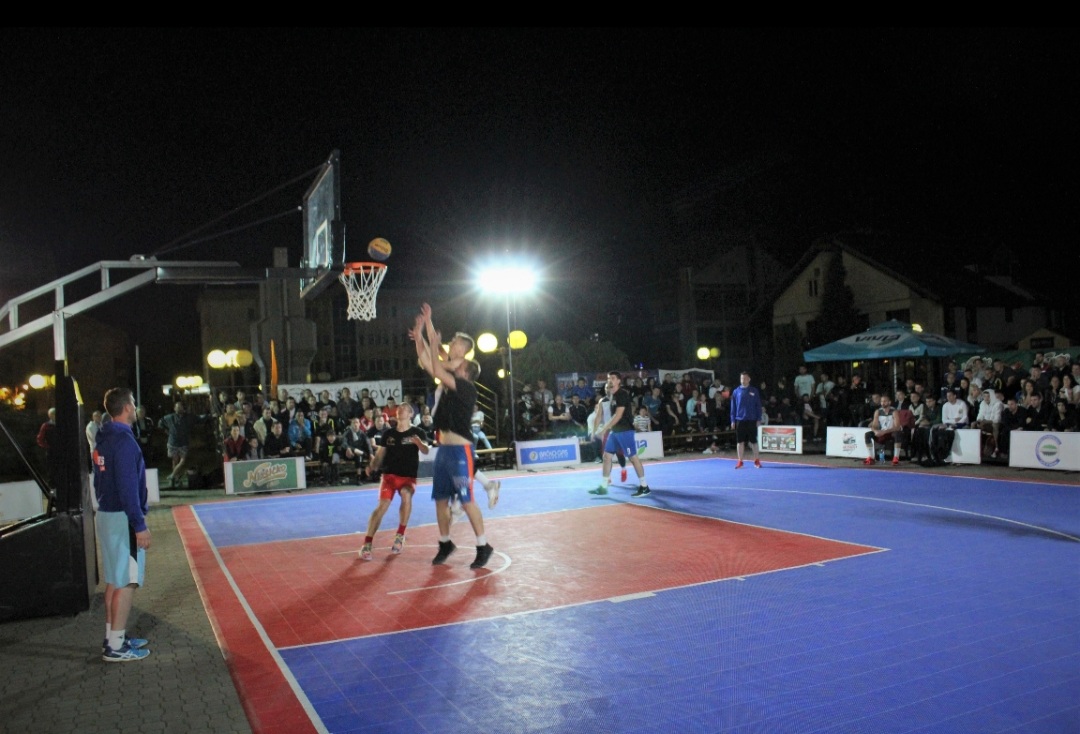 Ugljevik bio domaćin turniru u uličnom basketu