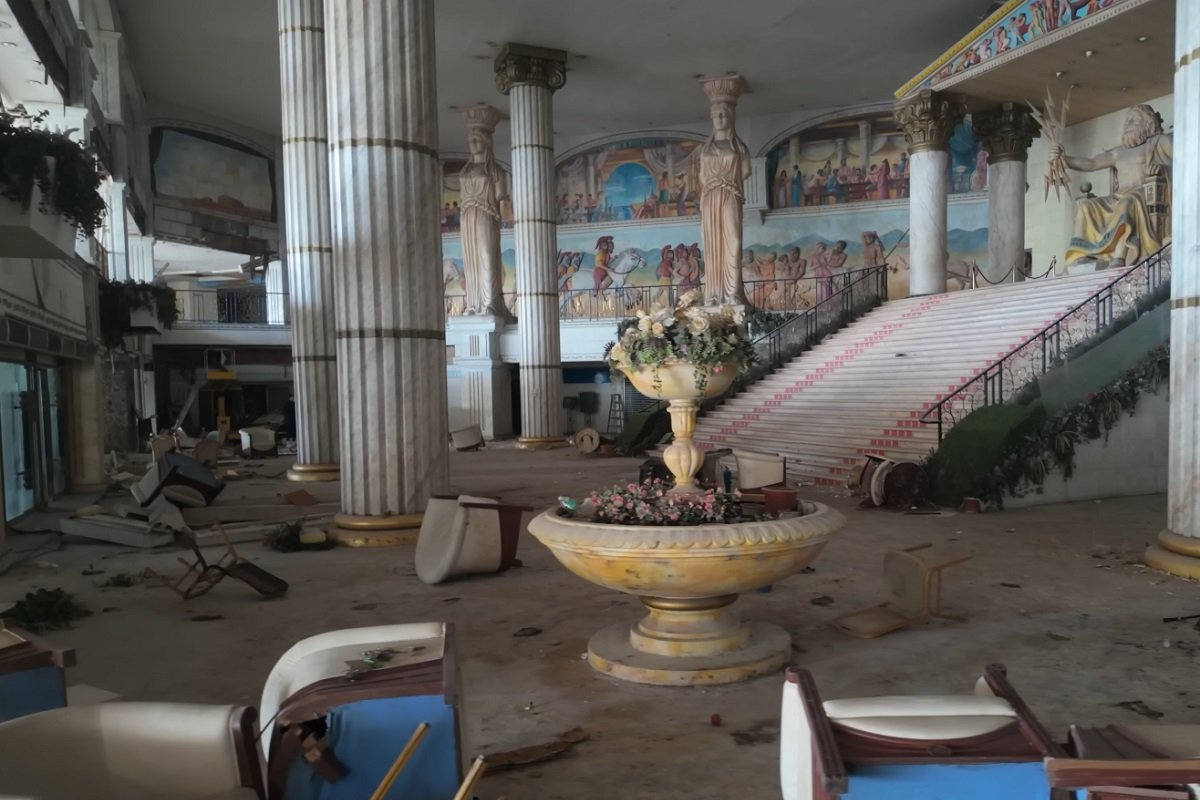 Bogatstvo zamrznuto u vremenu: Napušteni hotel skriva pravo bogatstvo (VIDEO)