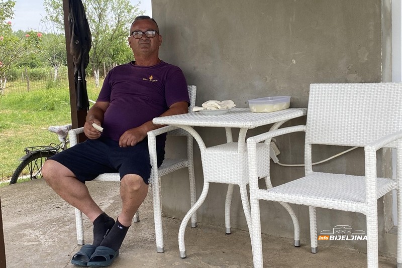 Sve proda na kućnom pragu: Gojko Stanković iz Popova živi od koza i ne bi ih mijenjao ni za kakav posao (FOTO)