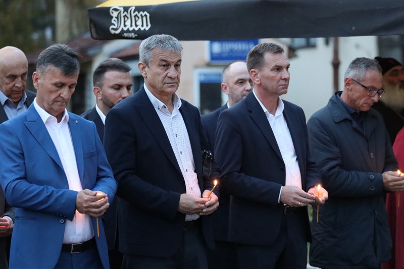 U Ugljeviku služen parastos za 301 poginulog borca Vojske Republike Srpske
