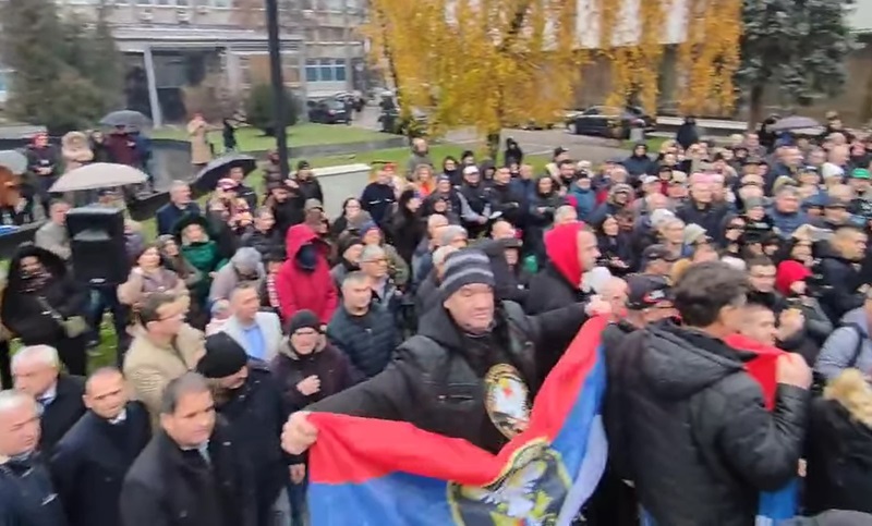 Protest ispred Narodne skupštine RS: 