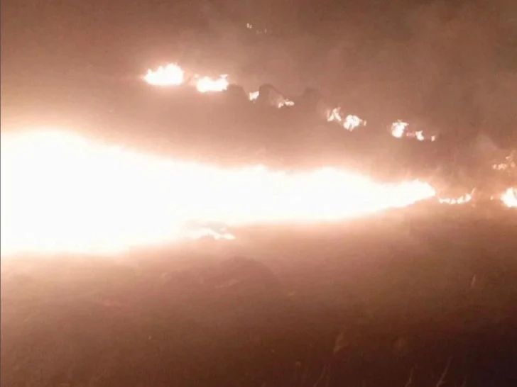 Vanredna situacija u Nevesinju, vatra došla do kuća