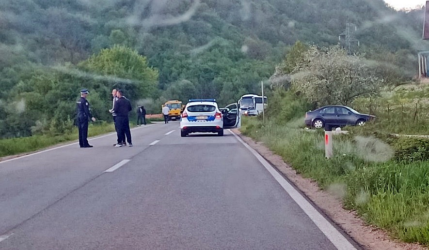 Sudar na putu Bratunac - Milići, povrijeđeni vozači (FOTO)