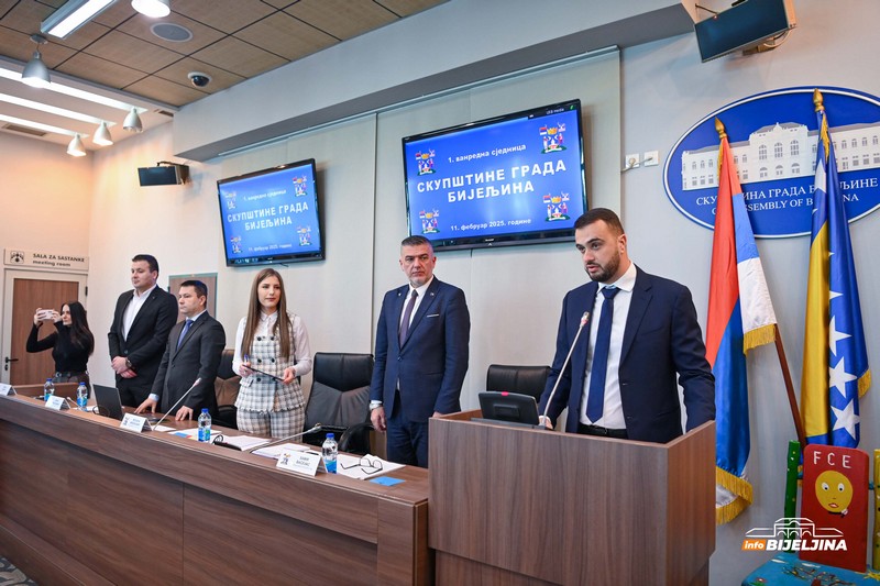 Bijeljina: Odbornik Vladimir Sarić položio zakletvu (FOTO)