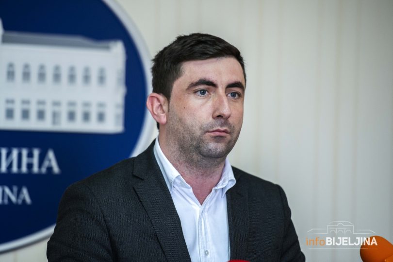 Iz Gradske uprave potvrđeno kolika je plata gradonačelnika Bijeljine 