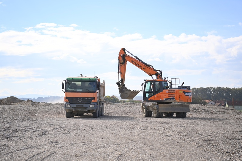 Dodik: Nećemo odustati od izgradnje nasipa na Drini (FOTO)