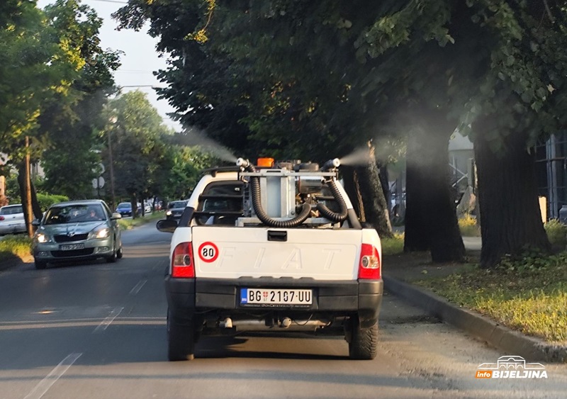 Sutra zaprašivanje komaraca u gradu