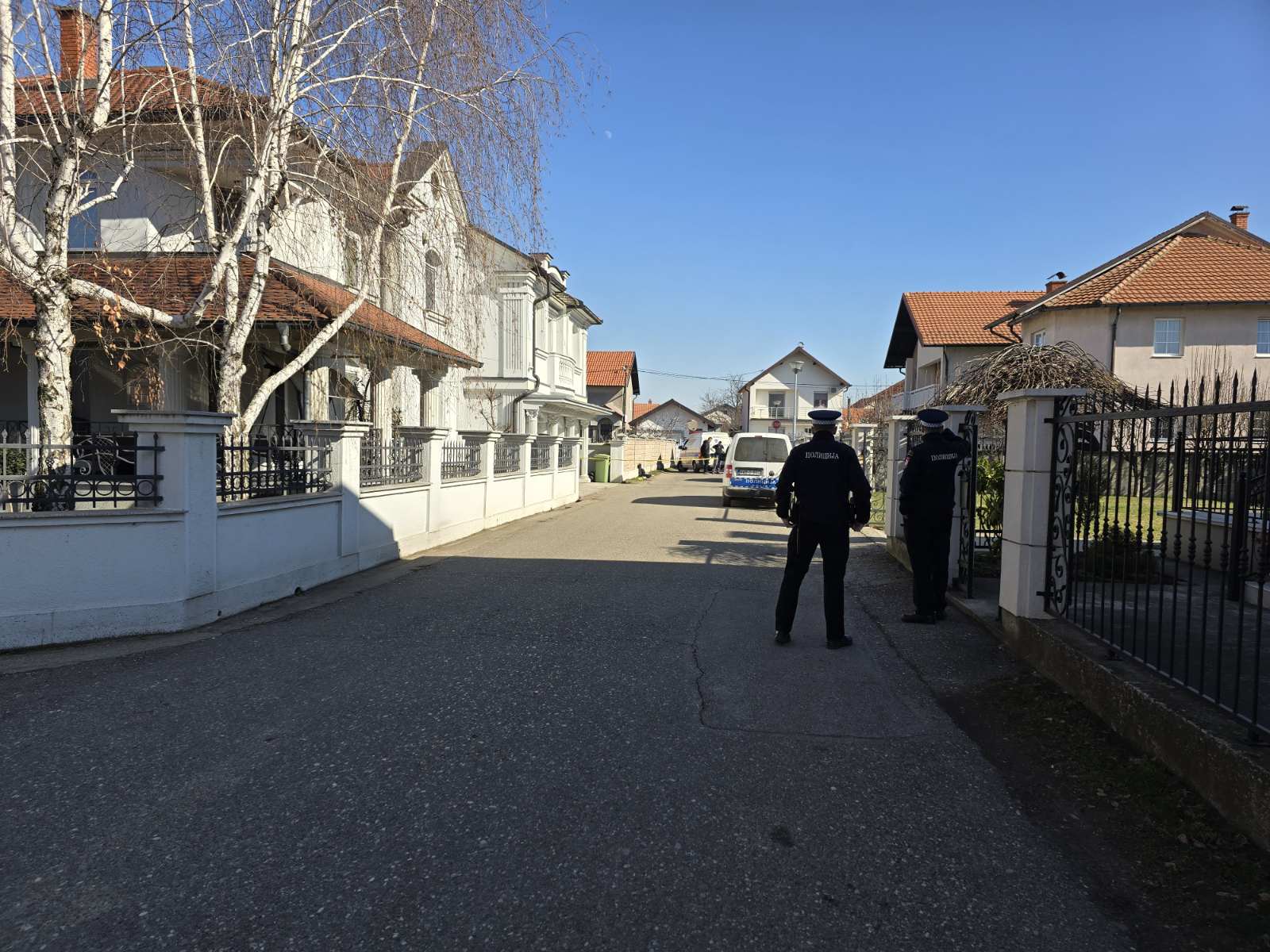 Pucnjava u Bijeljini, policija raspisala potragu (FOTO, VIDEO)