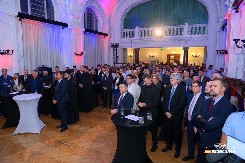 Počeli Dani Semberije u Austriji: Manifestacija koja promoviše naše privredne i umjetničke potencijale (FOTO)