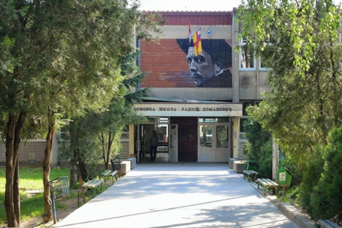 Uznemirujući slučaj u školi u Srbiji: Objavljene fotomontaže nagih učenica i nastavnice