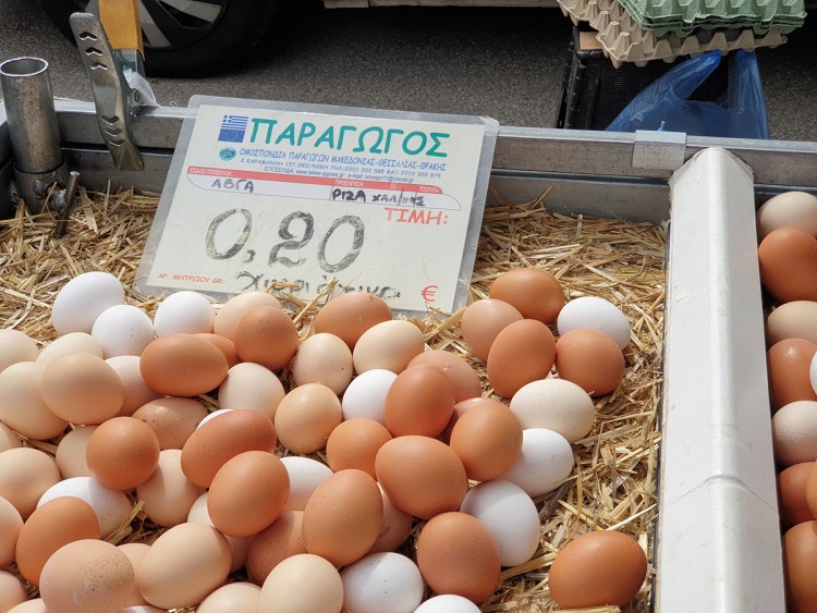 Idete u Grčku na odmor? Ovo su cijene voća, povrća, ribe, jaja... (FOTO)