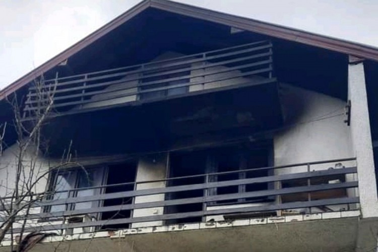 Vatrogasci spasili ženu iz zapaljene kuće