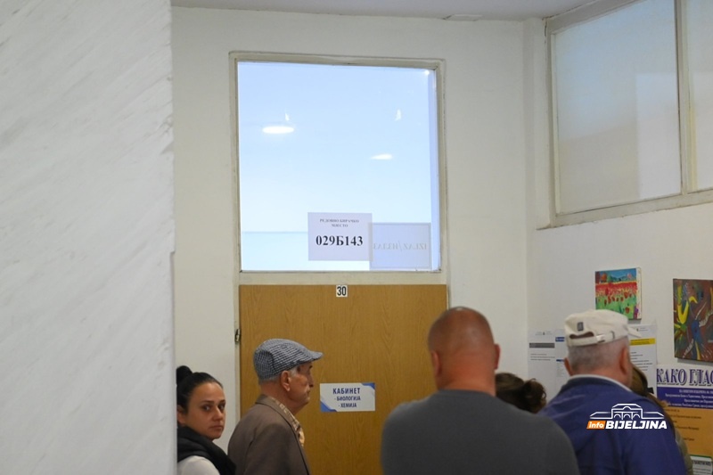 Predsjednica GIK-a Bijeljina: Članovi biračkih odbora noćas odustajali, glasanje nije počelo na 30 mjesta