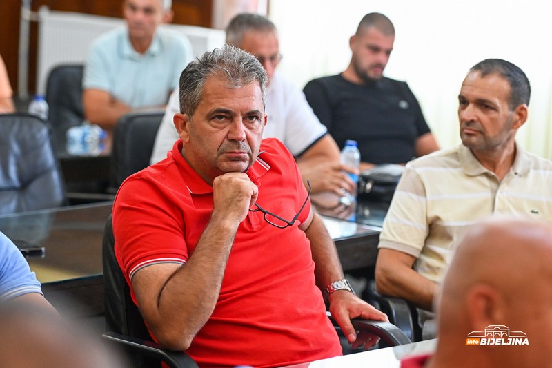 Bijeljina: Ključni akteri nisu došli na sastanak o otkupnoj cijeni pšenice (FOTO)