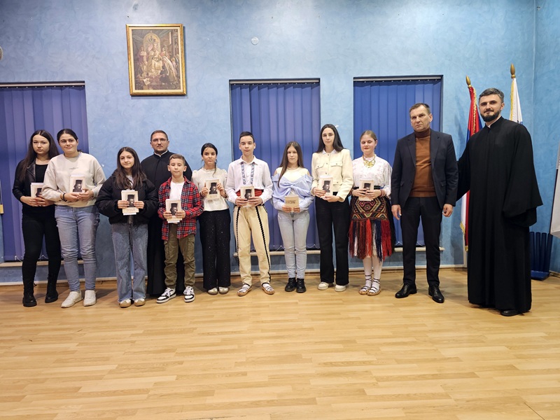 Gajić: Idući Svetosavskim putem ne možemo da pogriješimo /FOTO/