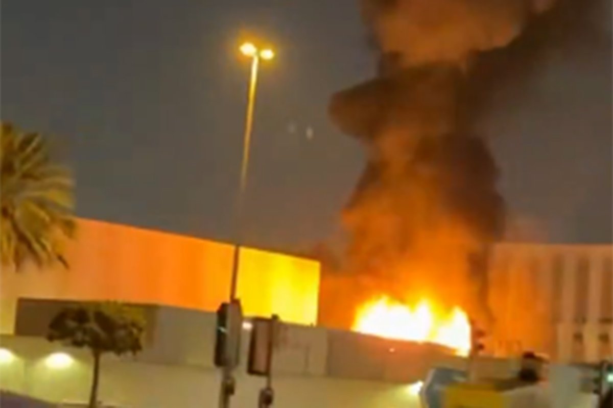 Iranski dron pogodio američki konzulat u Dubaiju (VIDEO)