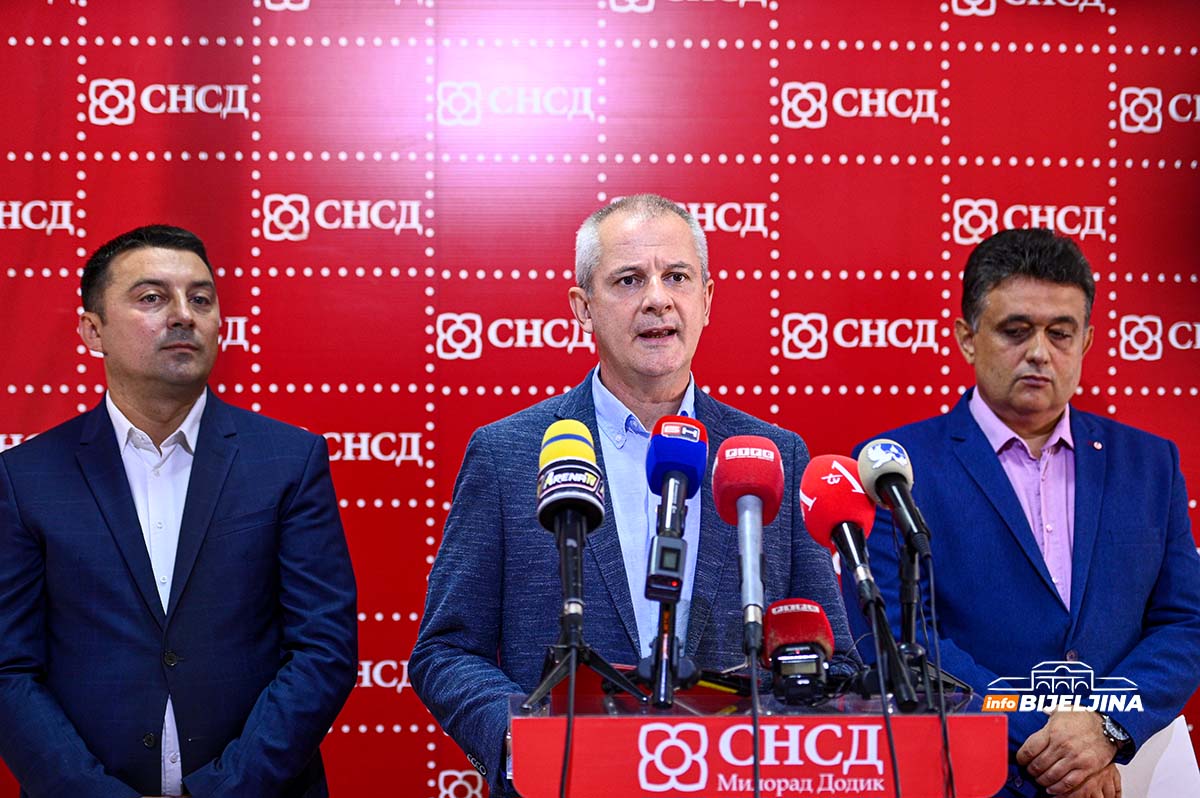Lazić: Spriječićemo svaki pokušaj manipulacije poljoprivrednicima (FOTO)