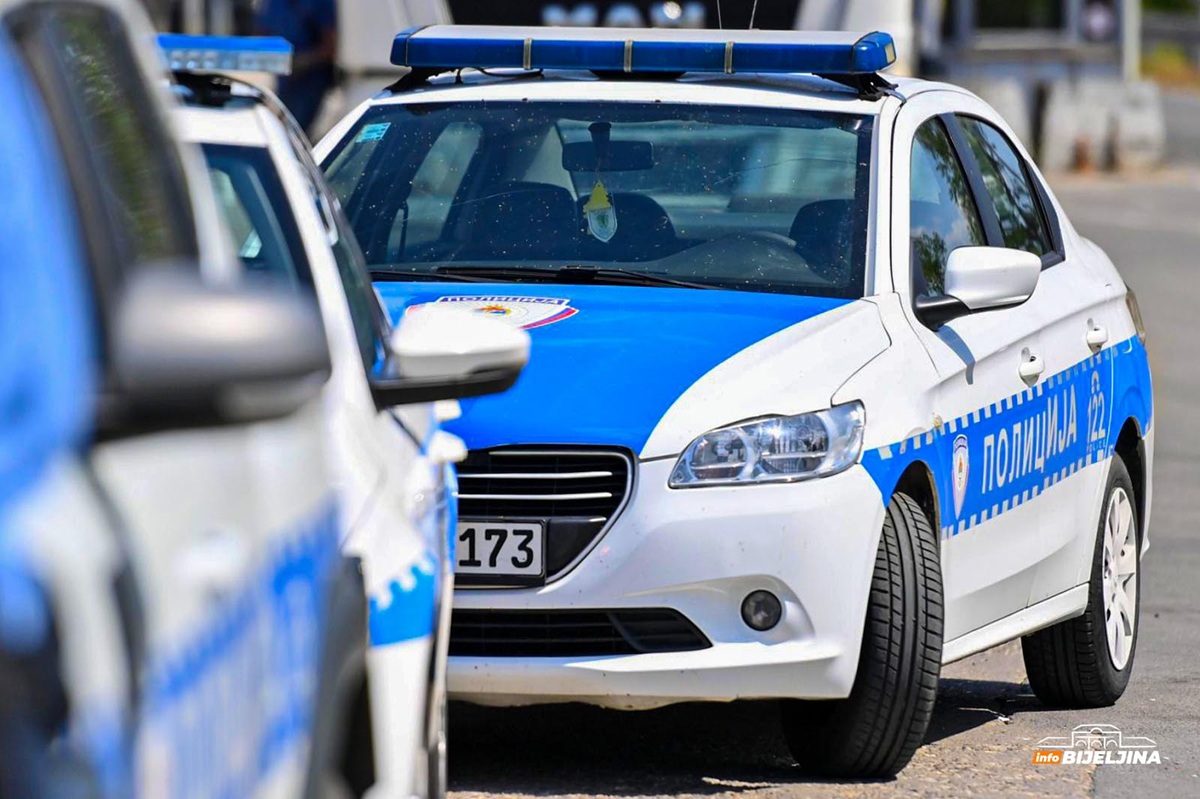 Filmska potjera: Pokušao pobjeći policiji, u džepovima ekstazi, amfetamin i MARIHUANA