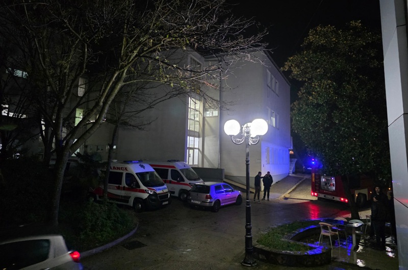 Ugašen požar u trebinjskoj bolnici: Vatra buknula iz ljekarske sobe
