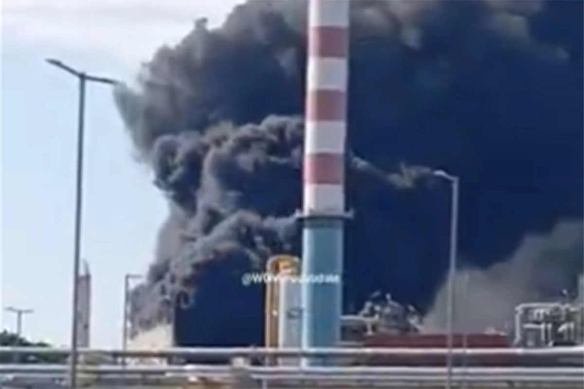 Eksplozija u fabrici MOL: Jedna osoba poginula, više teško povrijeđenih (VIDEO)