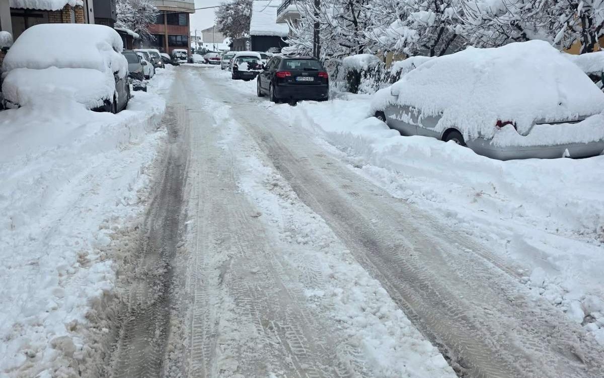 Trninić se zbog snijega obratio gradonačelniku Bijeljine: Molite se Bogu, jedan traktor malo i za Vaše selo