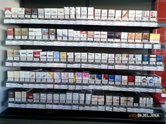 Cigarete od Nove godine skuplje: Akciza raste za 18 feninga po paklici