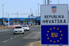 Ministarstvo spoljnih poslova Srbije: "Uzdržite se putovanja u Hrvatsku"