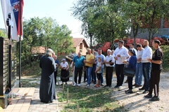 U selu Završje na Majevici služen parastos poginulim i umrlim borcima