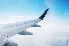 Žena iz Čikaga zakasnila na let, pa slagala da je u avionu bomba