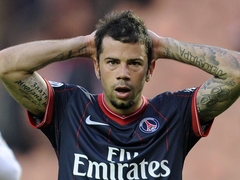 Fudbalska legenda neprepoznatljiva: Kežman gradski život zamijenio planinom (FOTO)